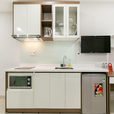 Oyo 295 Vitago Apartment Хошимин Экстерьер фото