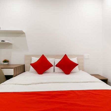 Oyo 295 Vitago Apartment Хошимин Экстерьер фото