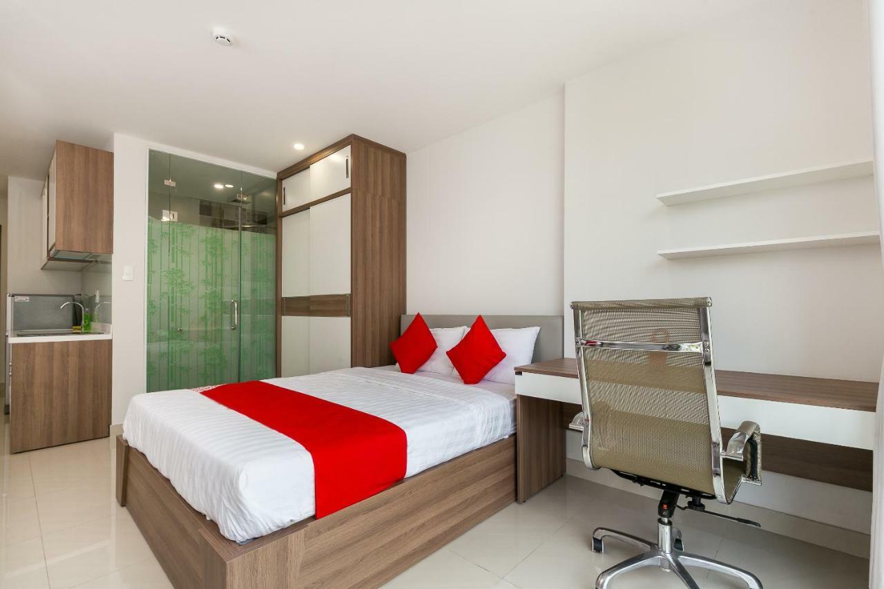 Oyo 295 Vitago Apartment Хошимин Экстерьер фото